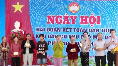 ວັນ​ມະຫາ​ສາມັກຄີ​ທົ່ວ​ປວງ​ຊົນ​ທັງ​ຊາດ​ຢູ່​ຄຸ້ມ​ມ້ຽນ​ດາ, ​ເມືອງ​ເຟືອກ​ໂຮ້ຍ