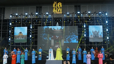 Die Aufführung des Ao Dai bekräftigt die kulturelle Identität in der Integrationsphase