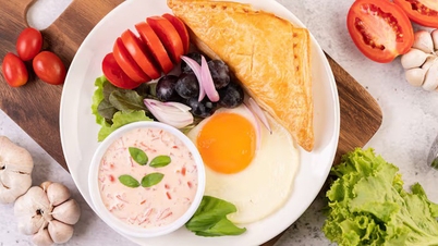 Welchen Schaden richtet das Auslassen des Frühstücks und das späte Abendessen an den Knochen an?