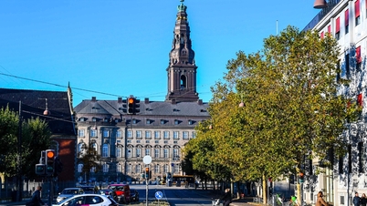 ບິນຊື່ໄປຫາດິນແດນແຫ່ງເທບນິຍາຍຂອງ Andersen