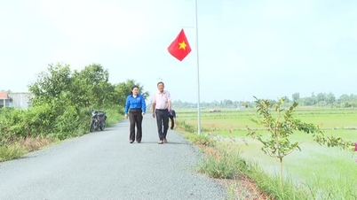 Sáng, xanh, sạch, đẹp từ tuyến đường kiểu mẫu