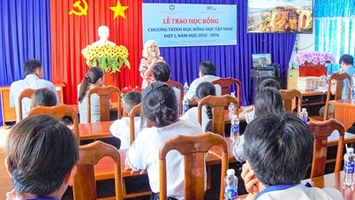 Χορήγηση υποτροφιών VNSF για το πρώτο εξάμηνο του σχολικού έτους 2025 - 2026 σε μαθητές από 3 κοινότητες: Tan An, Dat Mui και Phan Ngoc Hien.