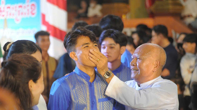 Måndyrkningsceremoni: Khmeridentitet lyser i flödet av vietnamesisk kultur