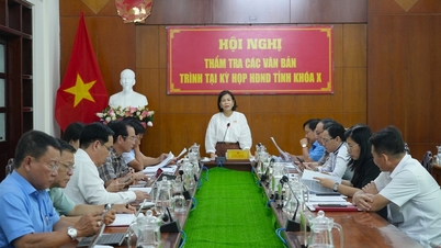 Η Επιτροπή Οικονομικών - Προϋπολογισμού εξέτασε το έγγραφο που παρουσιάστηκε στην 4η Σύνοδο (ειδικό θέμα), το 10ο Επαρχιακό Λαϊκό Συμβούλιο