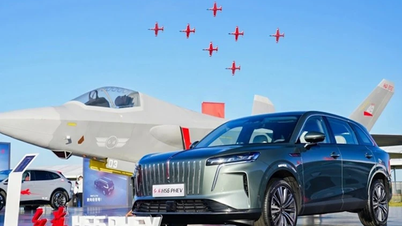 Çin'in Hongqi HS6 PHEV'i 2.327 km'yi aşarak rekor kırdı
