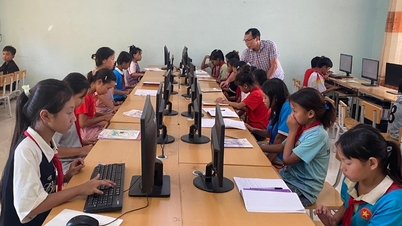 ຮູບ​ແບບ​ໂຮງ​ຮຽນ​ກິນ​ນອນ - ໜູນ​ຊ່ວຍ​ນັກ​ຮຽນ​ຢູ່​ເຂດ​ພູດ​ອຍ