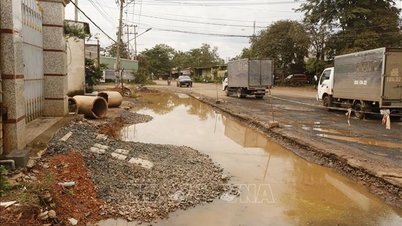 ຜ່ານ​ຜ່າ​ສະພາບ​ການ​ກໍ່ສ້າງ​ເສັ້ນທາງ​ທີ່​ສົ່ງ​ຜົນ​ກະທົບ​ຕໍ່​ຊີວິດ​ການ​ເປັນ​ຢູ່​ຂອງ​ປະຊາຊົນ