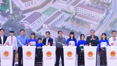 ສ່ອງ​ແສງ​ຄວາມ​ໄຝ່ຝັນ ​ແລະ ບັນລຸ​ຄວາມ​ມຸ່ງ​ມາດ​ປາດ​ຖະໜາ​ຂອງ​ນັກຮຽນ​ຢູ່​ເຂດ​ຊາຍ​ແດນ