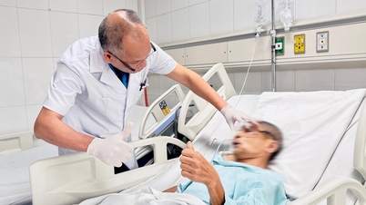 Cứu gương mặt bị giập nát cho người đàn ông bước hụt xuống hố thang máy