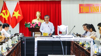 Mendukung dan membimbing 100% orang dan bisnis untuk mengirimkan aplikasi dan membayar secara online