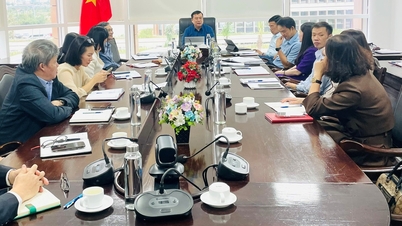 Sở Tư pháp tổ chức cuộc họp giao ban Lãnh đạo Sở tháng 11 năm 2025