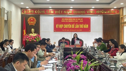 ក្រុមប្រឹក្សាប្រជាជនឃុំ Van Ho អាណត្តិទី XXI ឆ្នាំ 2021 - 2026 បានបើកសម័យប្រជុំប្រធានបទទីប្រាំ។