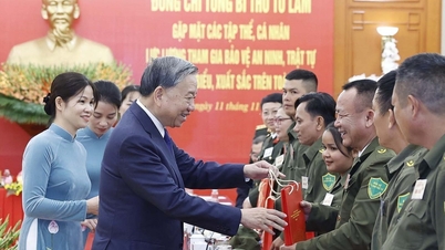 সাধারণ সম্পাদক তৃণমূল পর্যায়ের নিরাপত্তা ও শৃঙ্খলা রক্ষাকারী বাহিনীর প্রতিনিধিদের সাথে সাক্ষাৎ করেন