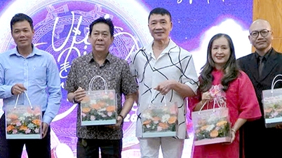 ជាលើកទីមួយ ទីក្រុងហូជីមិញបានរៀបចំការប្រលងចម្រៀងប្រពៃណី និងការសំដែងឧបករណ៍ប្រជាប្រិយសម្រាប់សិស្សានុសិស្ស។