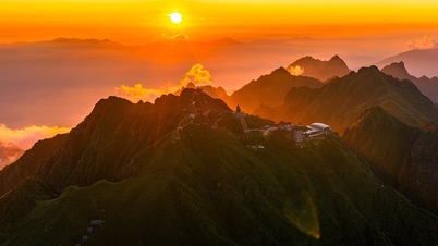 Ngắm dải ngân hà lung linh trong đêm trên đỉnh Fansipan