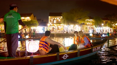 Fascinated by the Vietnamese scenery appearing in As You Stood By