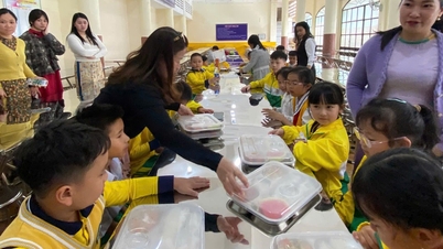 ឧប្បត្តិហេតុ​អាហារ​កខ្វក់​នៅ​សាលា​ក្នុង​ទីក្រុង Lam Dong៖ ផ្ទះបាយ​ឡើង​ជិះ​បើក​ឡើង​វិញ