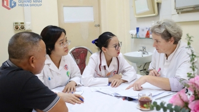 គណៈប្រតិភូអ្នកជំនាញមកពីមន្ទីរពេទ្យ Saint Dizier (បារាំង) ចែករំលែកជំនាញនៅមន្ទីរពេទ្យ Vietnam - Sweden Hospital Uong Bi