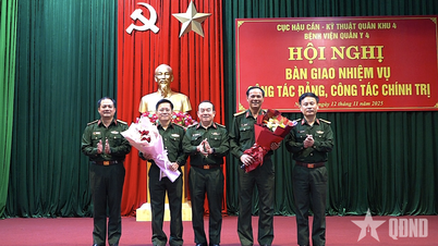 Militärsjukhus 4: Överlämnande av parti- och politiska arbetsuppgifter