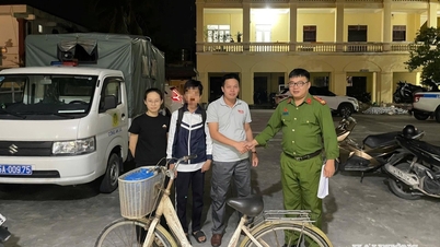 ຕຳຫຼວດ​ເມືອງ​ວິ້ງ​ບ່າ​ຊ່ວຍ​ເຫຼືອ​ໄວ​ໜຸ່ມ​ທີ່​ເສຍ​ຊີວິດ​ກັບ​ບ້ານ