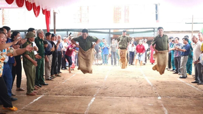 ព្រំដែន​កំពុង​អ៊ូអរ​ជាមួយ​នឹង​ពិធីបុណ្យ​«​មហា​សាមគ្គី​ជាតិ»