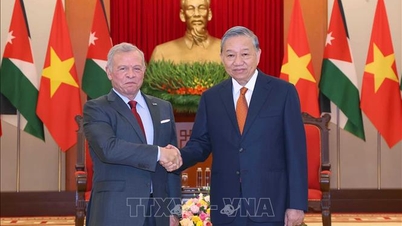 Tổng Bí thư Tô Lâm tiếp Quốc vương Jordan