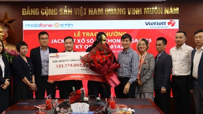 Won Vietlott 133.7 ពាន់លានដុង បន្ទាប់ពីទិញរយៈពេល 2 ឆ្នាំដោយផ្អែកលើថ្ងៃខែឆ្នាំកំណើត និងស្លាកលេខ