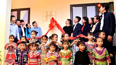 พิธีเปิดโรงเรียนอนุบาลเตาลิน ชุมชนฮุงลอย