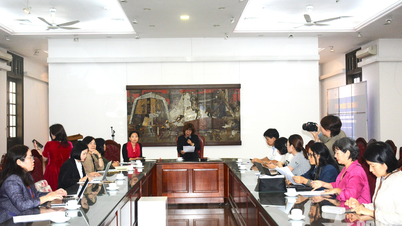 សកម្មភាពអបអរសាទរខួបលើកទី 100 នៃការបង្កើតសាកលវិទ្យាល័យវិចិត្រសិល្បៈវៀតណាម