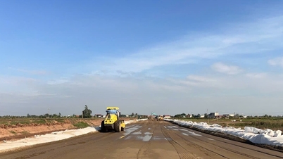 "កន្លែងភ្លឺ" VSIP Thai Binh៖ ជាង 64% នៃគ្រួសារស្ម័គ្រចិត្តប្រគល់ដីឱ្យទាន់ពេលវេលា