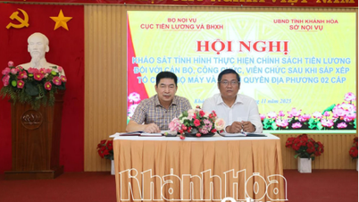 Kementerian Dalam Negeri meninjau implementasi kebijakan gaji di Khanh Hoa