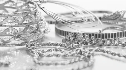 តម្លៃប្រាក់ថ្ងៃនេះ 11/13/2025៖ ប្រាក់កើនឡើងជាលំដាប់