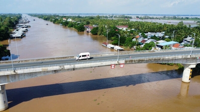 ວິ້ງ​ຊົ້ງ​ຈະ​ແມ່ນ​ກຳ​ລັງ​ເຕີບ​ໂຕ​ໃໝ່​ຂອງ​ແຂວງ.
