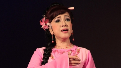 សិល្បករ Phuong Hong Thuy ត្រលប់មកផ្ទះវិញដើម្បីសម្តែងនៅឆាក Hoang Thai Thanh