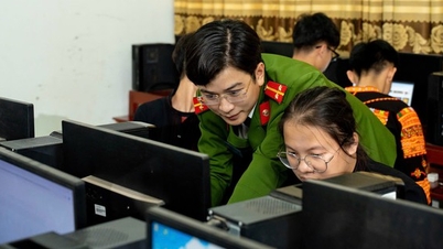 ប៉ូលីស Bac Ninh បង្រៀនជំនាញបច្ចេកវិទ្យាដោយឥតគិតថ្លៃដល់សិស្សានុសិស្សនៅតំបន់ភ្នំ