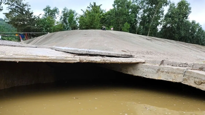 ខេត្ត Quang Ngai៖ យានជំនិះទាំងអស់ត្រូវបានហាមឃាត់មិនឱ្យឆ្លងកាត់ស្ពានលើសចំណុះថាច់ណាំ ប៉ុន្តែមនុស្សជាច្រើននៅតែមិនអើពើ។