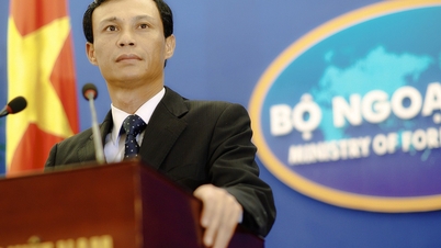 អ្នកសាងសង់ស្ពាននៃការទូត និងវប្បធម៌