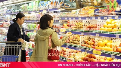 ឧស្សាហកម្មលក់រាយជំរុញការប្រើប្រាស់ដោយរំពឹងថានឹងមានរបកគំហើញនៅក្នុង "រដូវមាស"