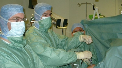 វេជ្ជបណ្ឌិត Tang Ha Nam Anh ប្រាប់ពីដំណើរទៅប្រទេសបារាំង ដើម្បីសិក្សាផ្នែកវះកាត់