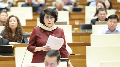 ប្រតិភូរដ្ឋសភា ស្នើឱ្យមន្ត្រីរាជការដែលលាឈប់ពីការងារដោយសារការរៀបចំរចនាសម្ព័ន្ធឡើងវិញ គួរតែទទួលបានប្រាក់បំណាច់មួយដង យ៉ាងតិច១២ខែ។