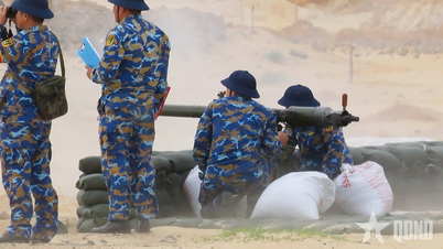 មជ្ឈមណ្ឌលហ្វឹកហ្វឺនកងទ័ពជើងទឹកភូមិភាគទី៤ អនុវត្តការបាញ់កាំភ្លើងយន្ត DKZ និង PKMS