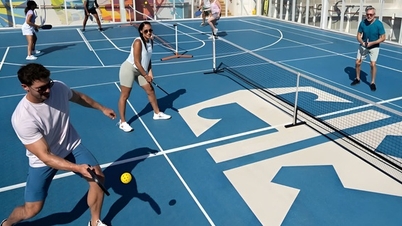 Turnaj v pickleballu na pětihvězdičkové výletní lodi přilákal 100 hráčů