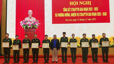 យុវជននៃឆ្មាំព្រំដែនខេត្ត Gia Lai មានភាពខ្ជាប់ខ្ជួន ក្លាហាន និងជឿជាក់ក្នុងការឈានចូលយុគសម័យថ្មី។