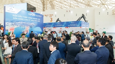 Hòa Phát giới thiệu mẫu thép ray cao tốc tại triển lãm đường sắt quốc tế