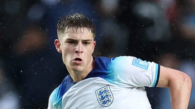 Alex Scott និង​ការ​កើន​ឡើង​ដ៏​អស្ចារ្យ​របស់​គាត់​ពី​ផ្នែក​ទី​ប្រាំបី​ទៅ​ក្រុម​ជម្រើស​ជាតិ​អង់គ្លេស