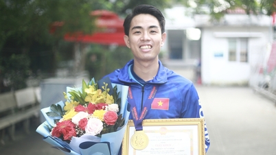 នៅពេលដែលញៀនហ្គេម គាត់បានឈប់រៀន ហើយក្លាយជាគ្រូបង្រៀនដែលឈ្នះមេដាយមាសក្នុងការប្រកួតកីឡាវ៉ូវីណាមពិភពលោក ដែលជាការលើកទឹកចិត្តដល់សិស្សរបស់គាត់។