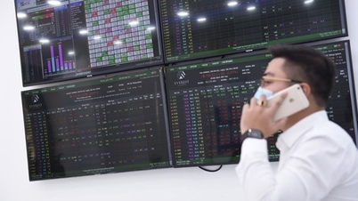 ទីផ្សារភាគហ៊ុនត្រឡប់ទៅស្ថានភាពកកកុញវិញ។