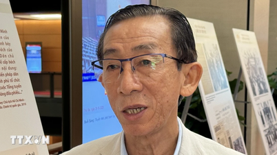 শিক্ষকদের ধরে রাখা এবং টেকসই শিক্ষা বিকাশের জন্য উপযুক্ত আচরণ