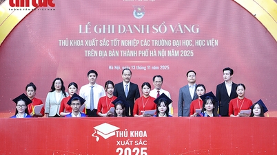 Zápis 95 vynikajících absolventů do tradiční Zlaté knihy hlavního města