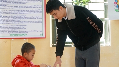 Pengerusi Komune telah digerakkan dan dilantik sebagai guru